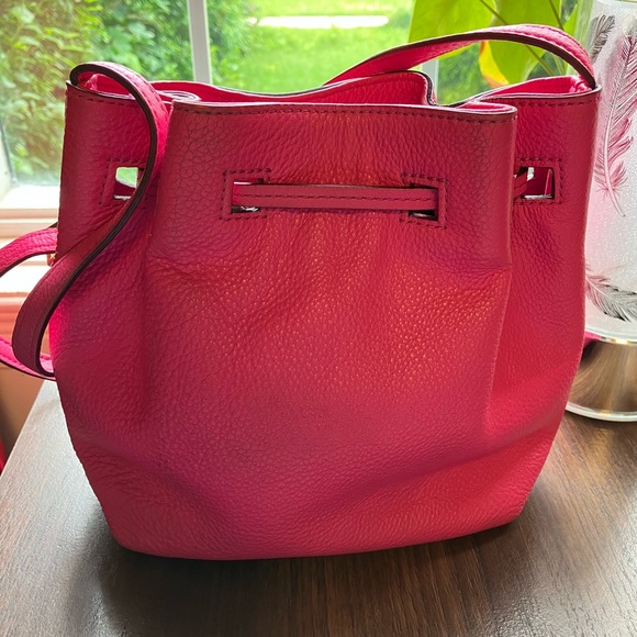 Kate spade “Grey Street” Cooper Tiny in Hot Pink - Picture 2 of 13